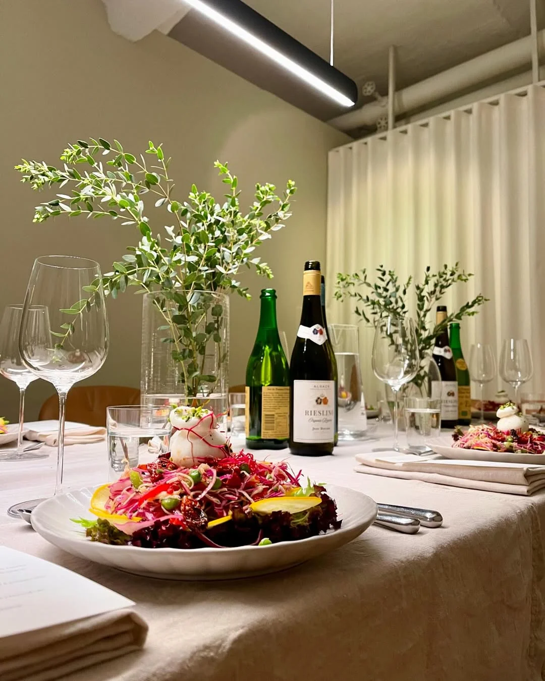 Atmospheric dining experience